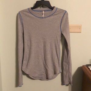 Long sleeve grey shirt with zippers